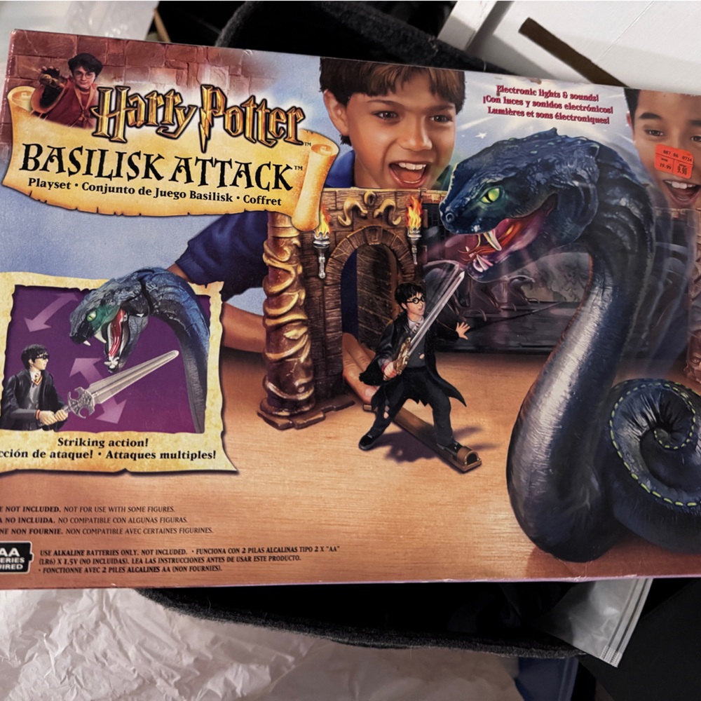 Mattel Harry Potter Basilisk Attacks Magical Creature Adventure Set- 2002- mint
